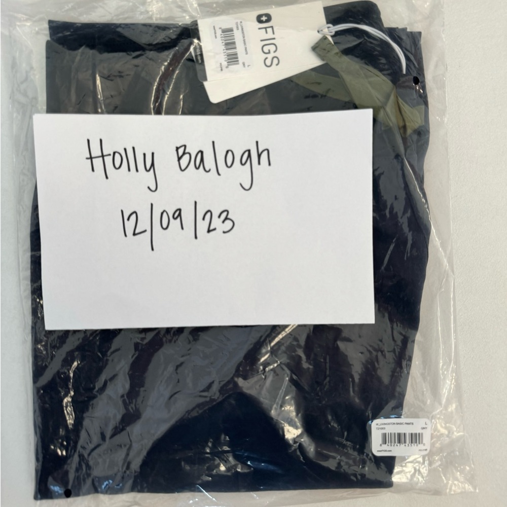New FIGS quiet navy pants